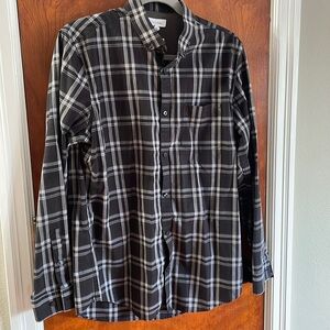 Calvin Klein men’s black plaid button down shirt